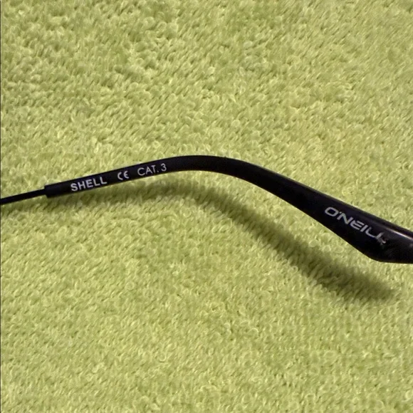 O'Neill Dark Frame Polarized Women's Sunglasses - Picture 5 of 5